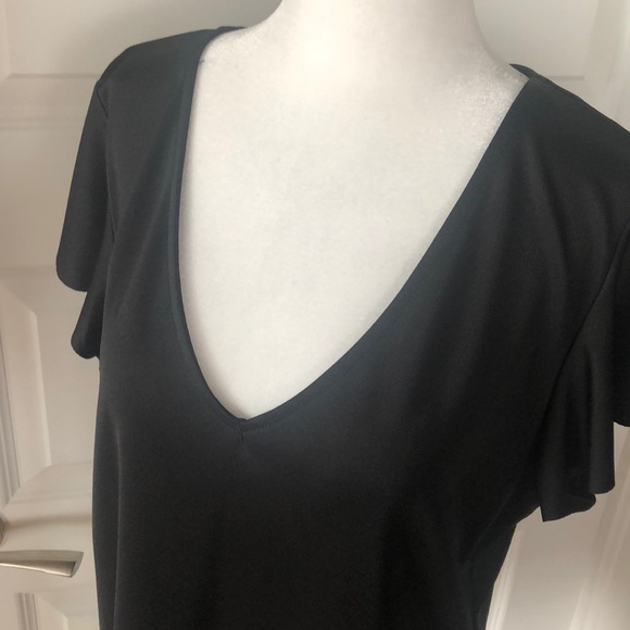 Dynamite Satin Top - Picture 2 of 3